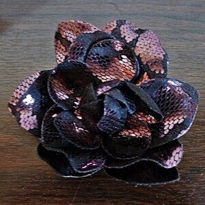 NWOT - Remington Sparkly Scaled Black Rose Hair Clip/Corsage